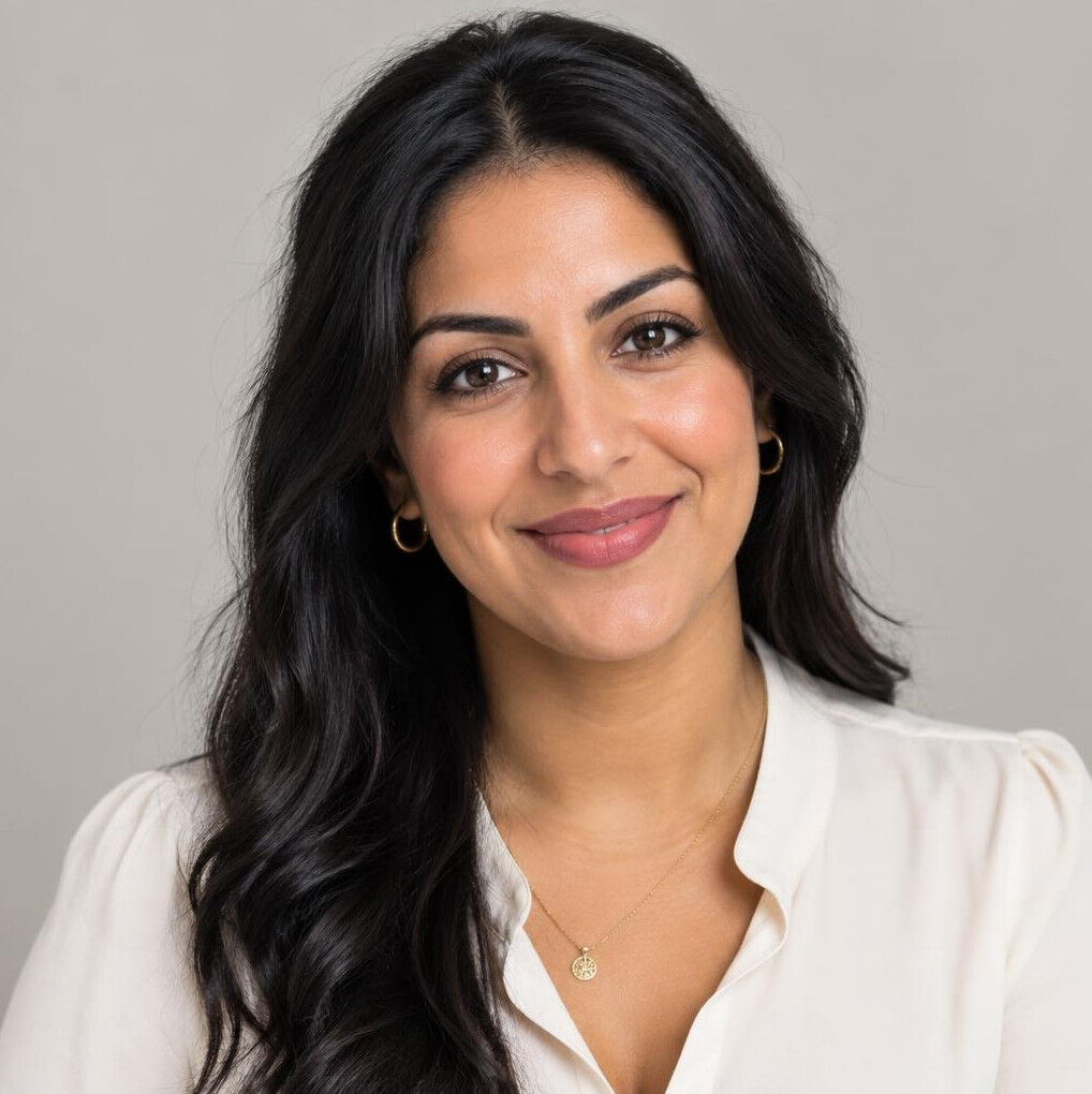 Portrait of a smiling woman with dark hair
